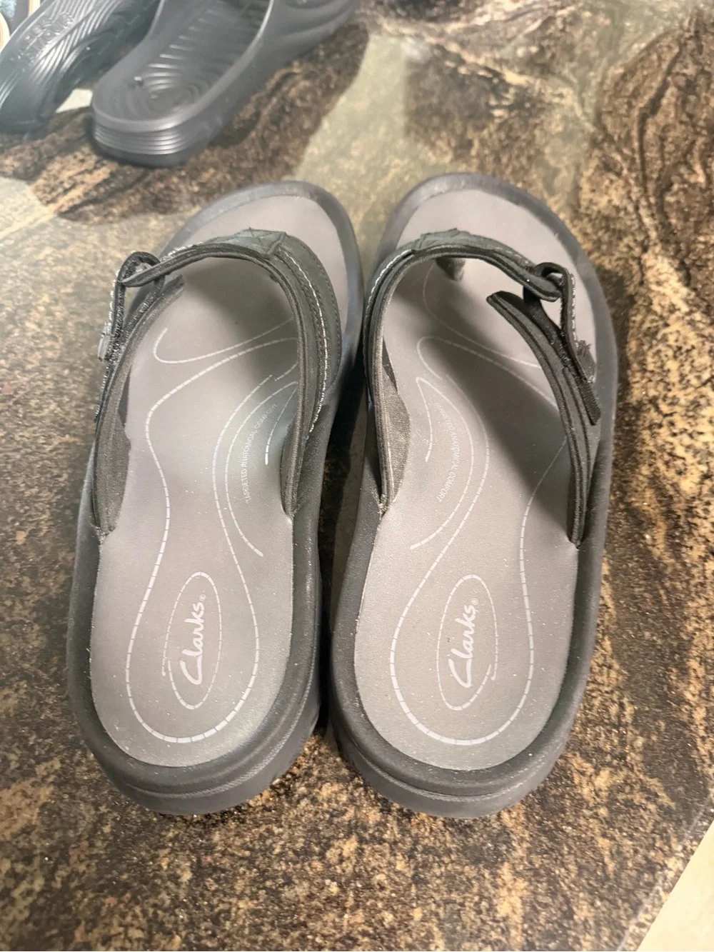 Clarks Boys' Black and Gray Thong Sandals